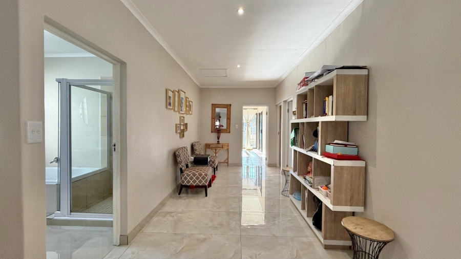 4 Bedroom Property for Sale in Fairview Golf Estate Western Cape